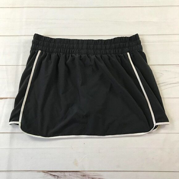 Gap Fit Black Track Short Piping Contrast Detail Medium - Picture 3 of 9